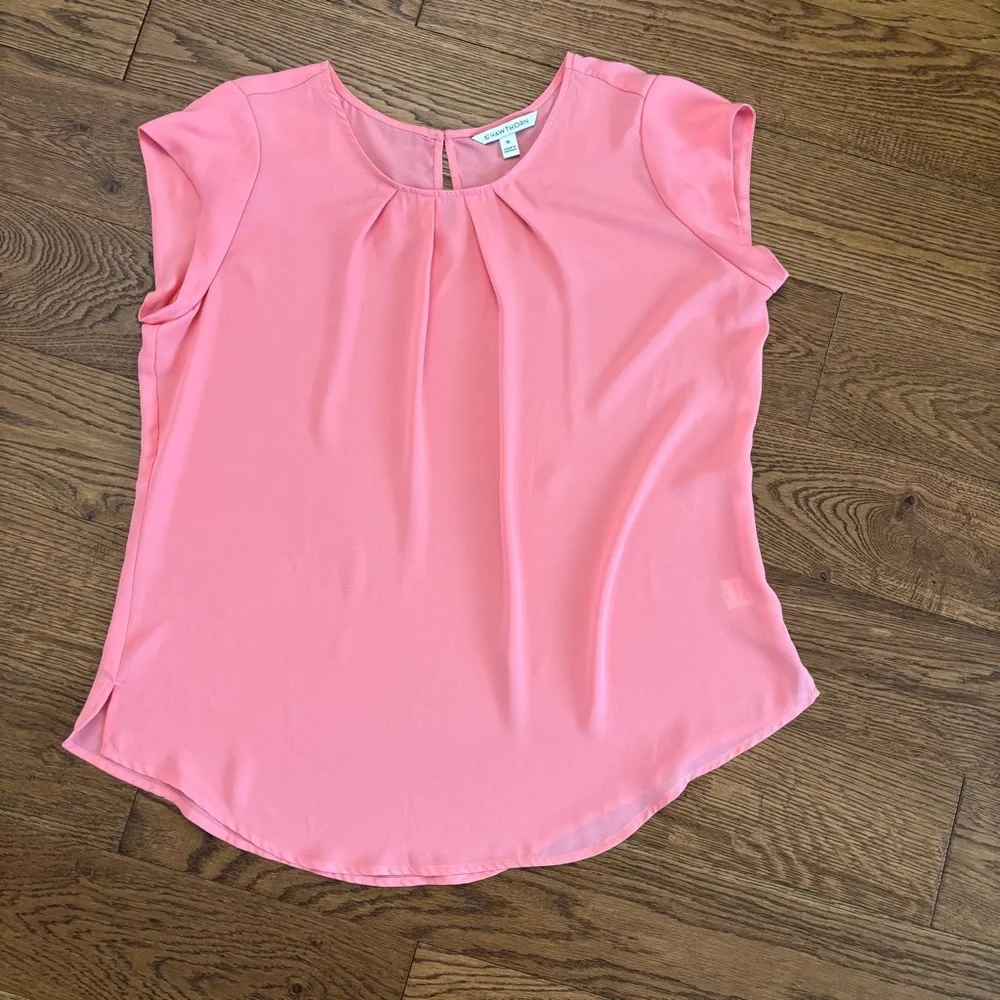 This is a 41 Hawthorn Lexie pleat front blouse - Picture 2 of 8